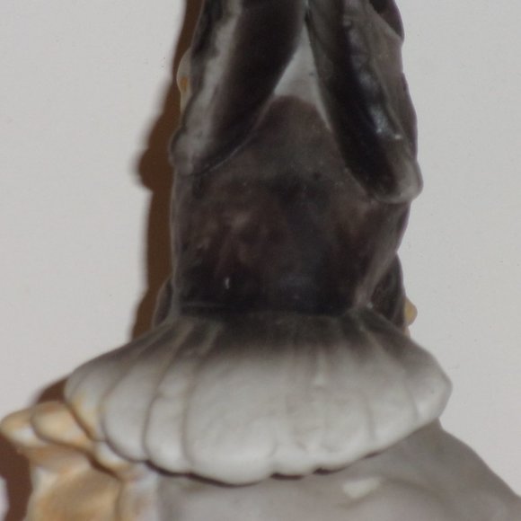 Vintage Bisque Ceramic/Porcelain Bald Eagle Standing On A Log Figurine Statue - Picture 11 of 13